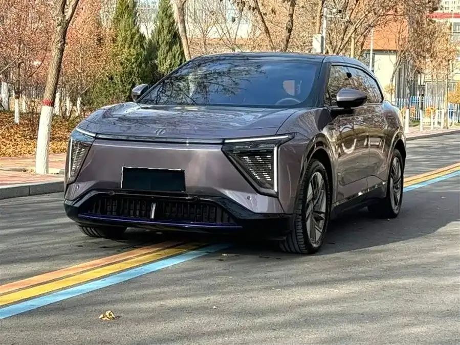 HiPhi Y Gaohe HiPhi Y 2023 560km Pioneer Edition 2024 — фото 1, купить с доставкой в Москву