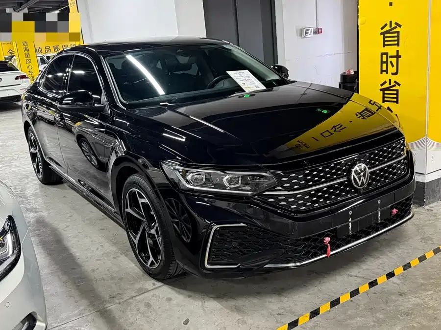 Volkswagen Passat Passat 2024 380TSI Starry Sky Dragon Edition 2024 — миниатюра 3