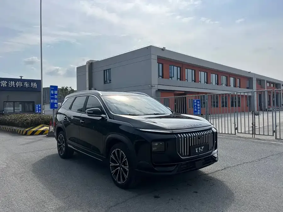 Jetour X90 PRO JETOUR X90 PRO 2024 2.0T DCT Luxury Edition 5 Seaters 2024 — миниатюра 3