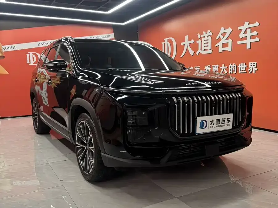 Jetour X90 PRO JETOUR X90 PRO 2024 2.0T DCT Luxury Edition 5 Seaters 2025 — миниатюра 3