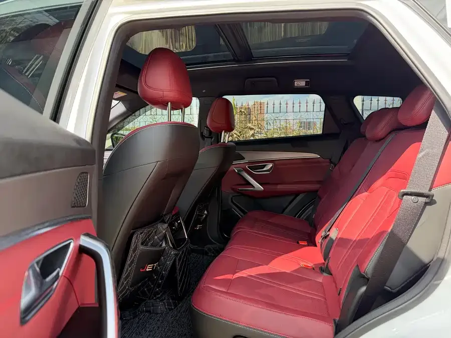 Jetour X70 PLUS JETOUR X70 PLUS 2025 1.5T Elite Edition 5 Seaters 2025 — миниатюра 3
