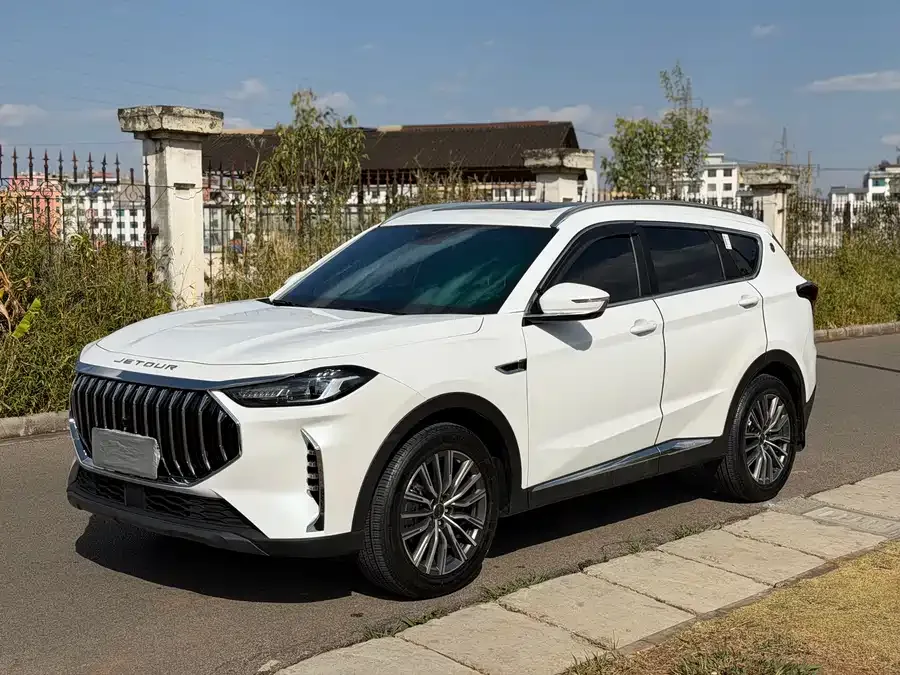 Jetour X70 PLUS JETOUR X70 PLUS 2025 1.5T Elite Edition 5 Seaters 2025 — фото 1, купить с доставкой в Москву