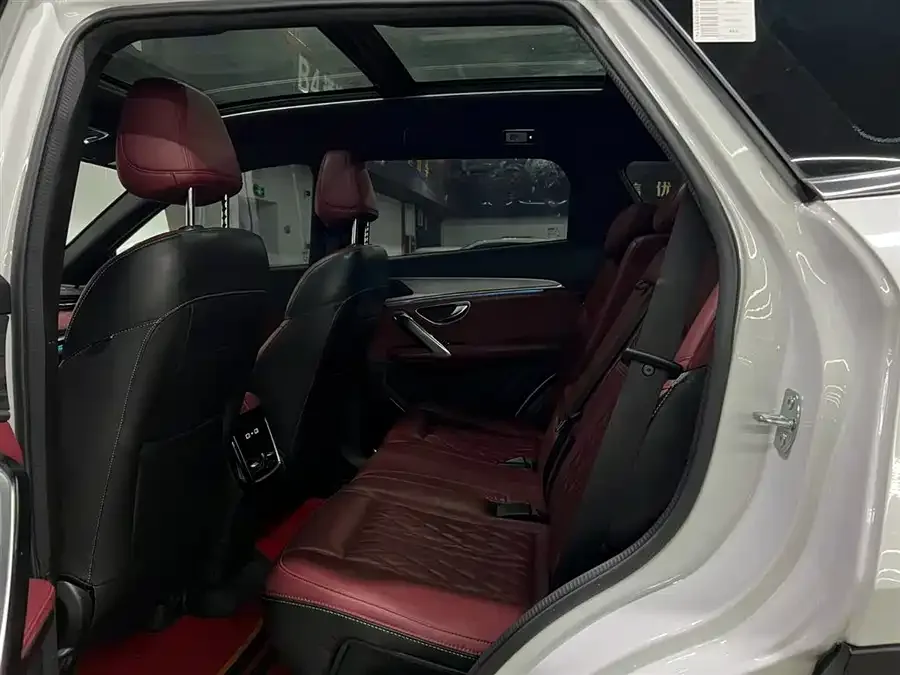 Jetour X70 PLUS JETOUR X70 PLUS 2023 1.5T DCT Brave PLUS 7-seater 2023 — миниатюра 5