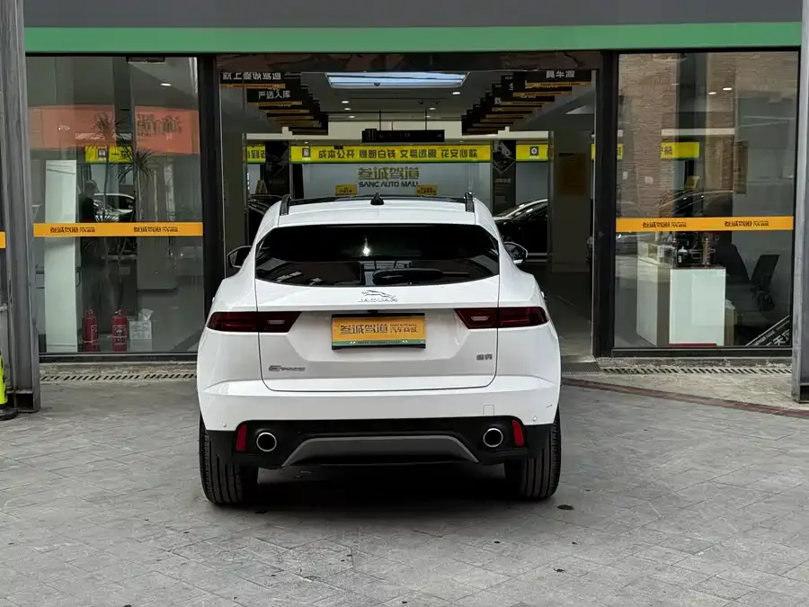 Jaguar E-Pace 2024 aggressive sports version R-DYNAMIC S 2024 — миниатюра 2
