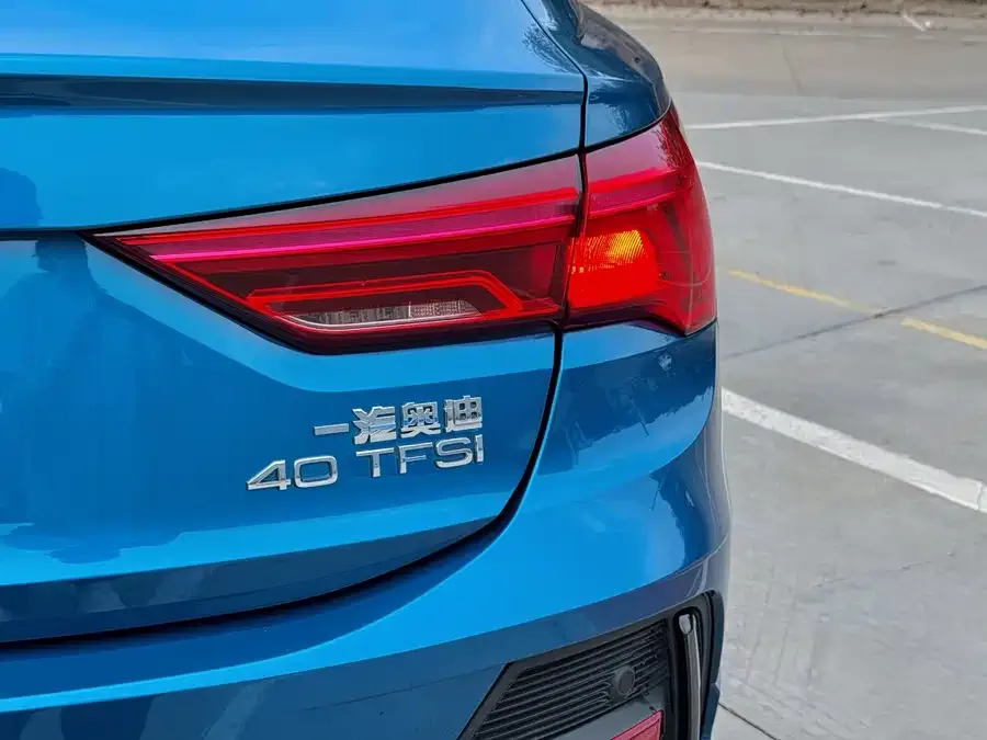 Audi Q3 Sportback 2023 40 TFSI Fashion Edition 2023 — миниатюра 4