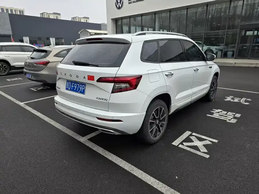 Skoda Karoq Korok 2023 TSI280 Exclusive Edition 2024 — миниатюра 2