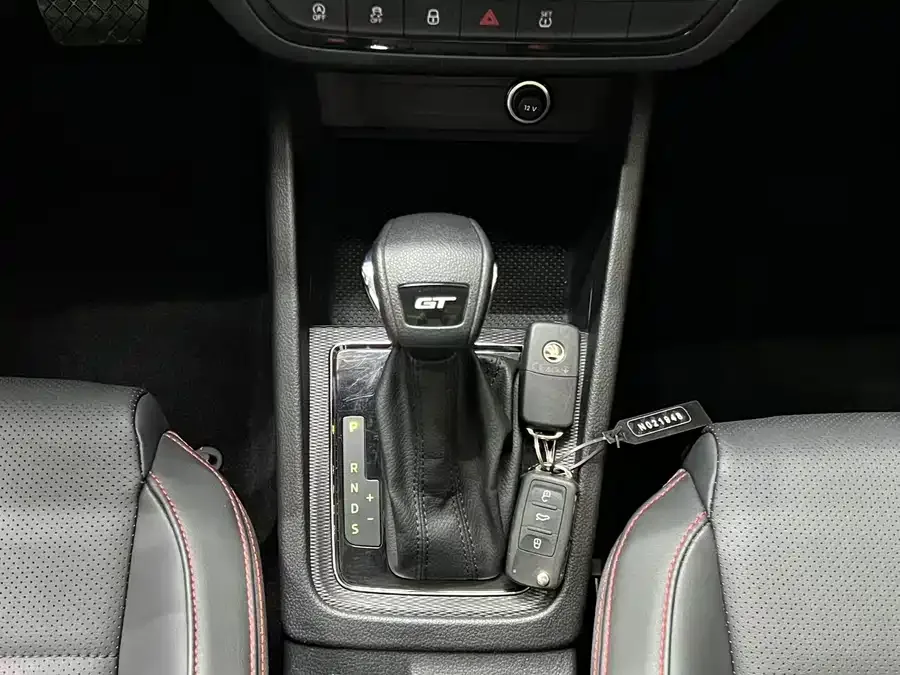 Skoda Kamiq 2021 KOMIC GT TSI230 DSG Flagship Edition 2023 — миниатюра 5