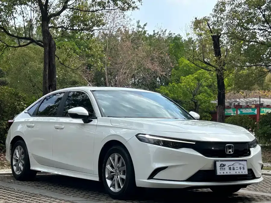 Honda Integra Stylish 2023 240TURBO Manual Exclusive Edition 2025 — миниатюра 3