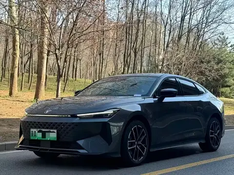 Changan UNI-V Smart Electric iDD 2024 купить в Москве