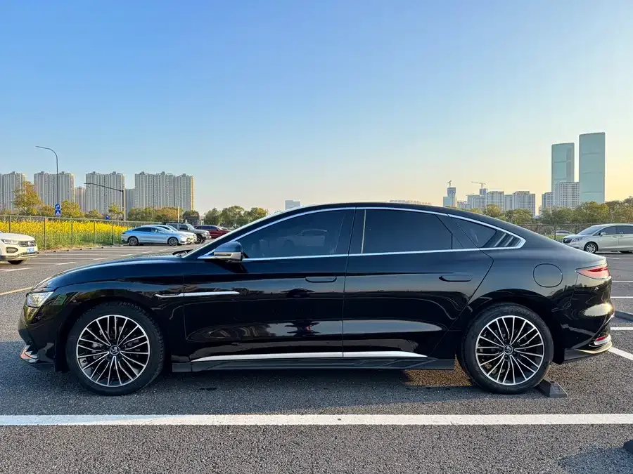 BYD Second-hand Han 2022 DM-i 121KM Premium Edition 2023 — миниатюра 4