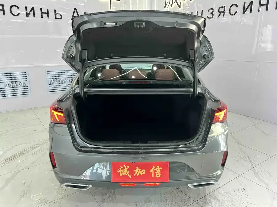 Changan Yidong 2022 Eado PLUS Blue Whale NE 1.4T GDI DCT Premium Edition 2022 — миниатюра 5