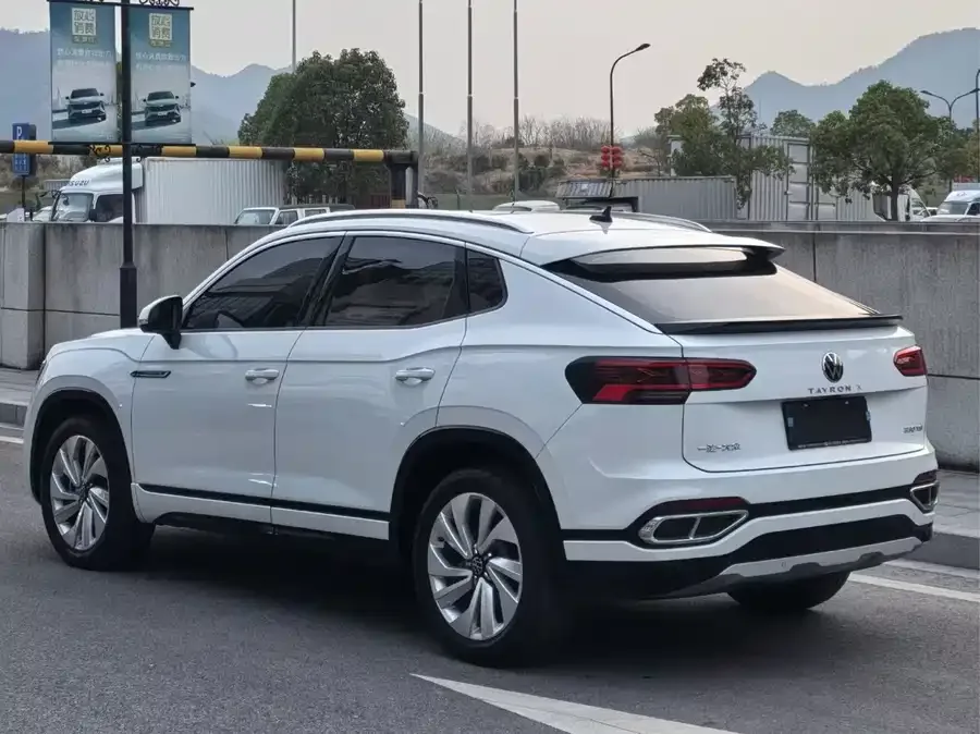 Volkswagen Tayron X Tanyue X 2020 330TSI 2WD Premium Intelligent Edition 2022 — миниатюра 4