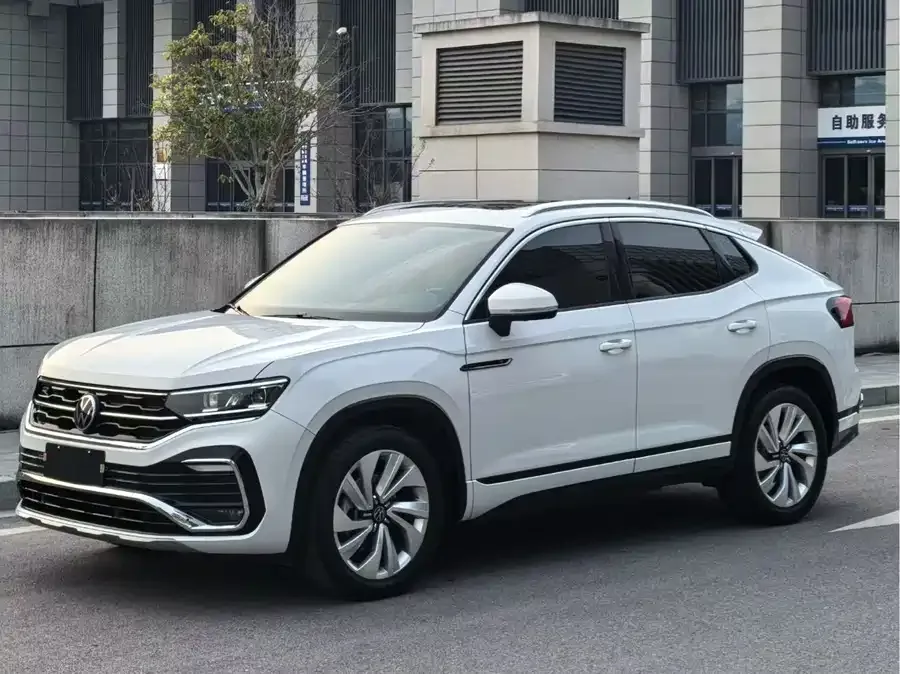 Volkswagen Tayron X Tanyue X 2020 330TSI 2WD Premium Intelligent Edition 2022 — фото 1, купить с доставкой в Москву