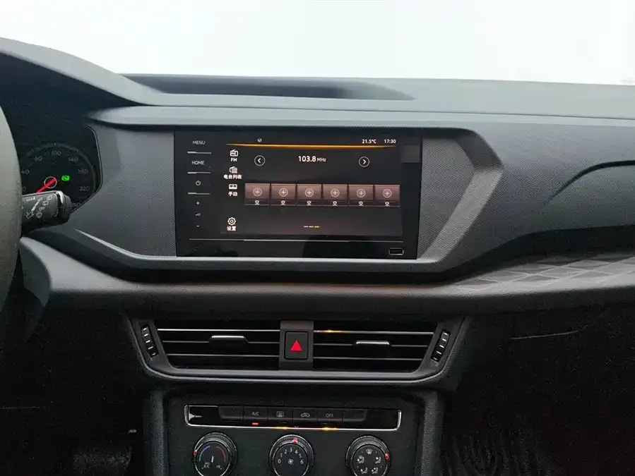 Volkswagen Tiguan (Tharu) 2021 Tuyue 280TSI 2WD Fashion Edition 2022 — миниатюра 4