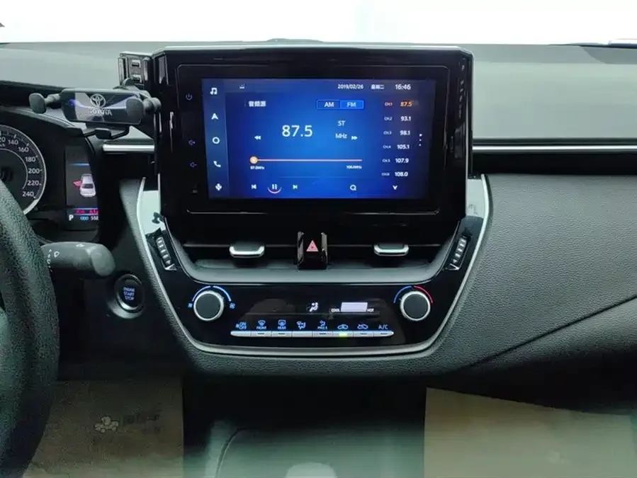 Toyota Levin 2022 Lelink 185T CVT Luxury Edition 2022 — миниатюра 4