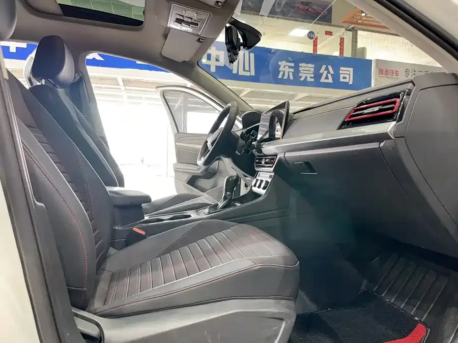 Volkswagen Lavida Lavida 2023 280TSI DSG Starry Sky Edition 2022 — миниатюра 5