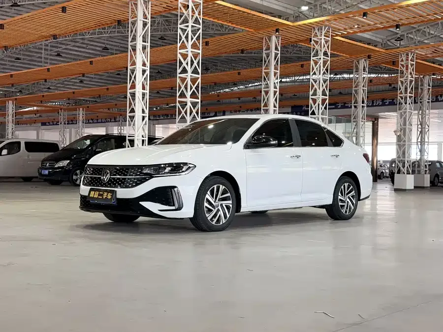 Volkswagen Lavida Lavida 2023 280TSI DSG Starry Sky Edition 2022 — фото 1, купить с доставкой в Москву