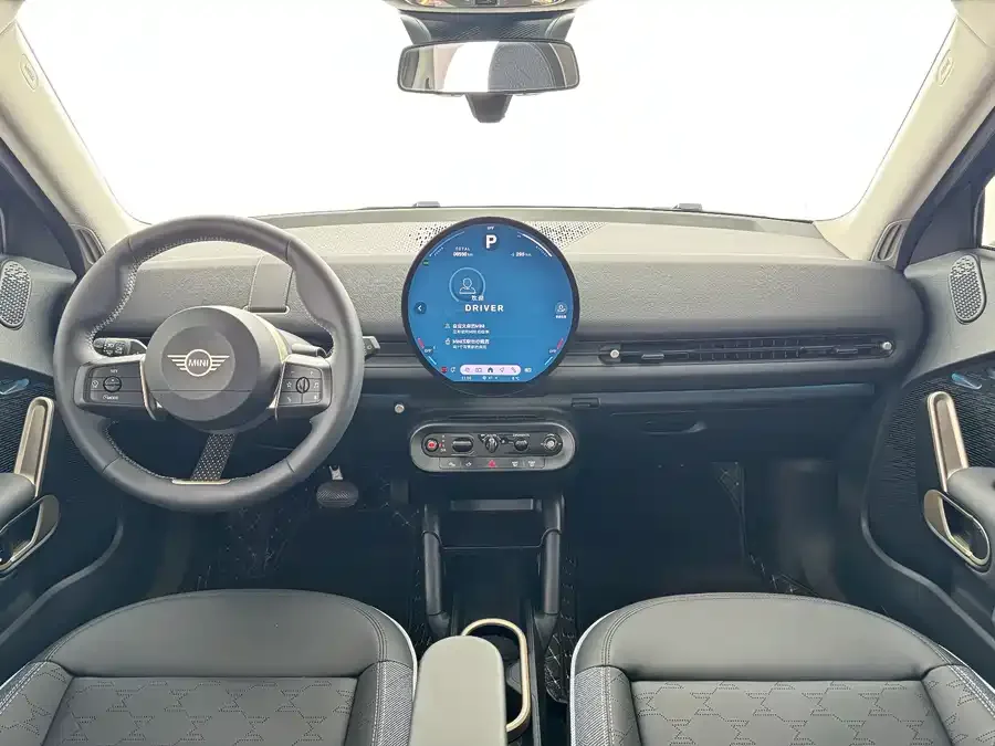 MINI Electric ACEMAN Electric MINI ACEMAN 2024 E Classic 2024 — миниатюра 2
