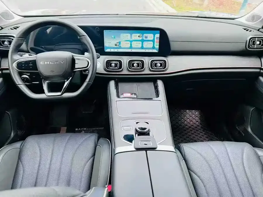 Chery Tiggo 9 Tiggo 9 2023 2.0T dual-clutch 2WD leading version 5 seats 2023 — миниатюра 2