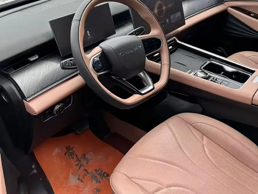 Chery Tiggo 8L Tiggo 8L 2024 2.0T 2WD Comfort Edition 5-seater 2024 — миниатюра 2