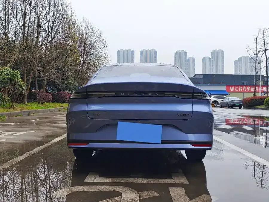 Nissan N6 Nissan N6 2026 180 Max 2025 — миниатюра 2