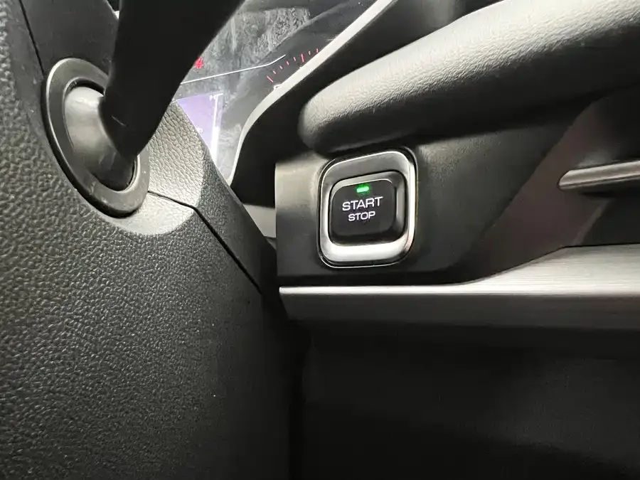 Wuling Jiachen Wuling Jiachen 2022 1.5T CVT exclusive flagship model 2023 — миниатюра 4