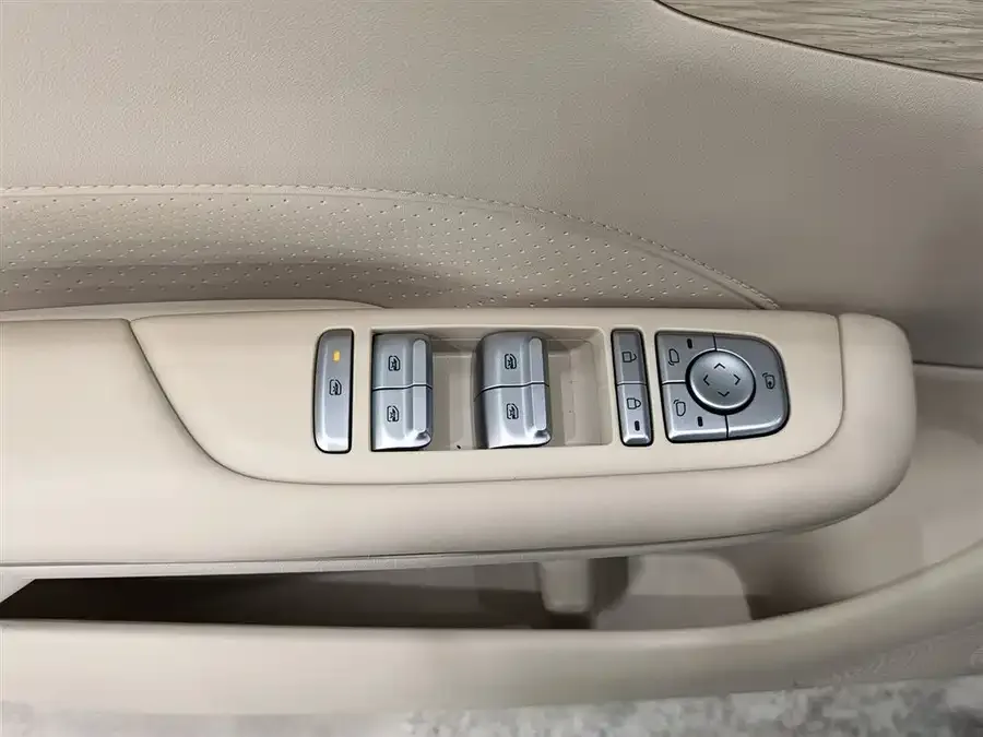 Wuling Bingo S Bingo S 2025 430km Flagship Edition 2025 — миниатюра 3