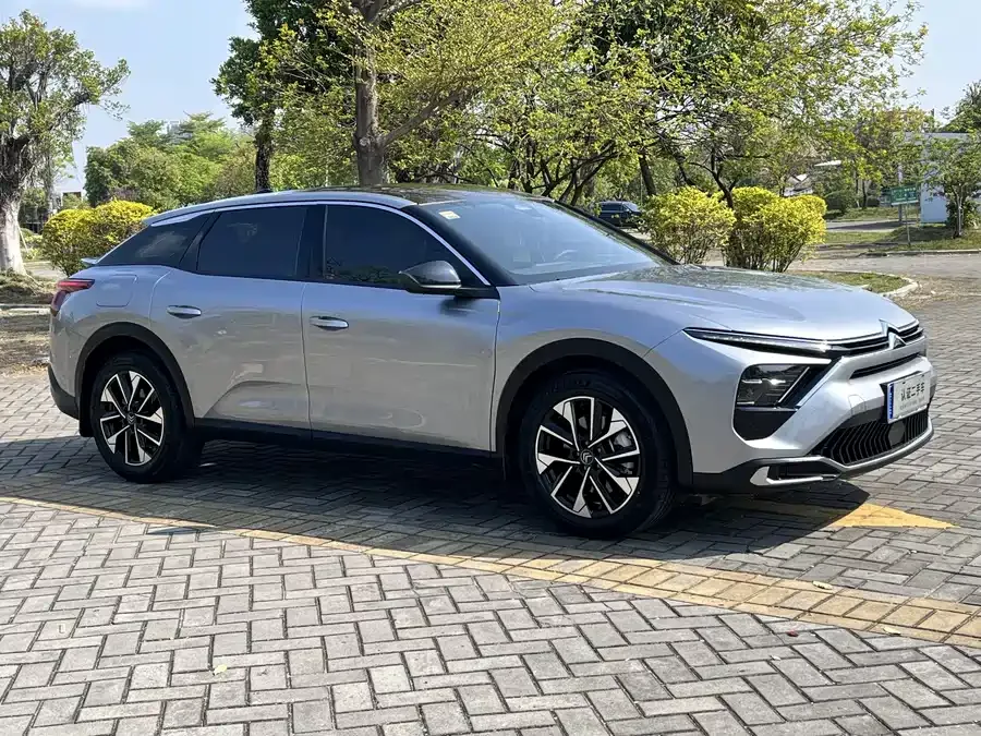 Citroen Versailles C5 X Versailles C5 X 2023 1.6T enjoys extraordinary benefits 2024 — миниатюра 3