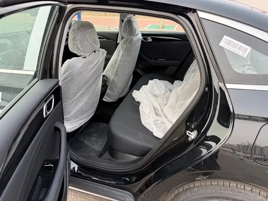 Geely Galaxy Star 6 Galaxy Star 6 2026 125km Long Range Edition 2026 — миниатюра 3