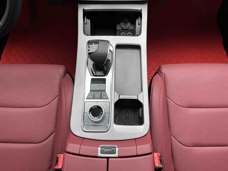 Jetour X70 PLUS JETOUR X70 PLUS 2023 1.5T DCT Ziqiang PRO 5-seater 2024 — миниатюра 4