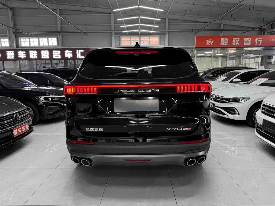 Jetour X70 PLUS JETOUR X70 PLUS 2023 1.5T DCT Brave PLUS 5-seater 2023 — миниатюра 2