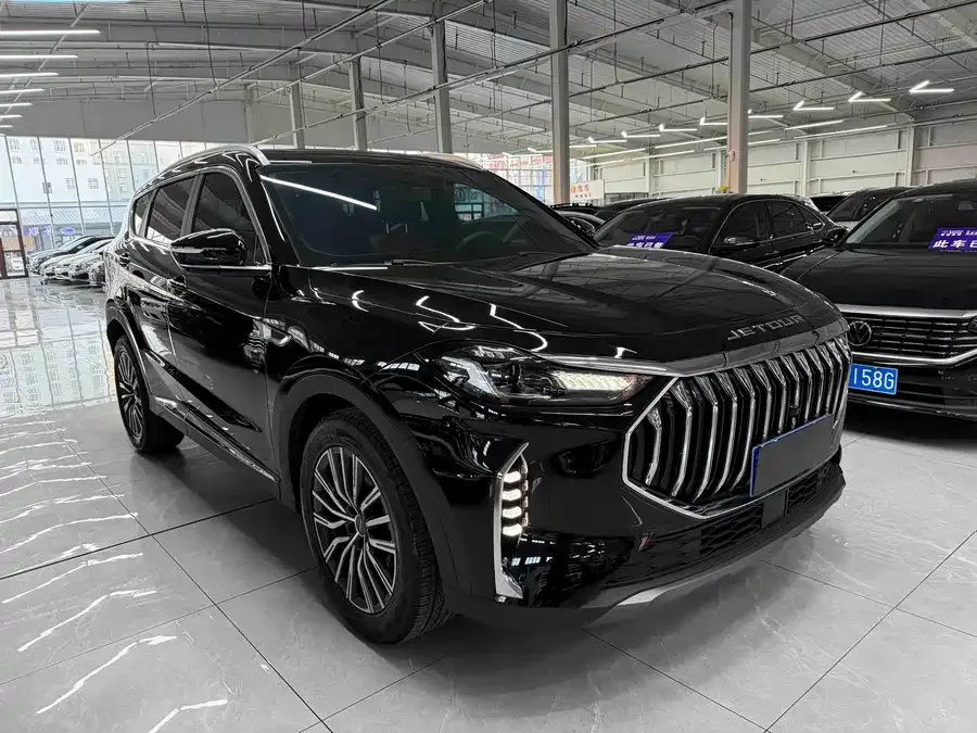 Jetour X70 PLUS JETOUR X70 PLUS 2023 1.5T DCT Brave PLUS 5-seater 2023 — миниатюра 3