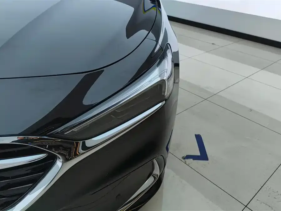Buick LaCrosse LaCrosse 2022 552T Luxury 2023 — миниатюра 2