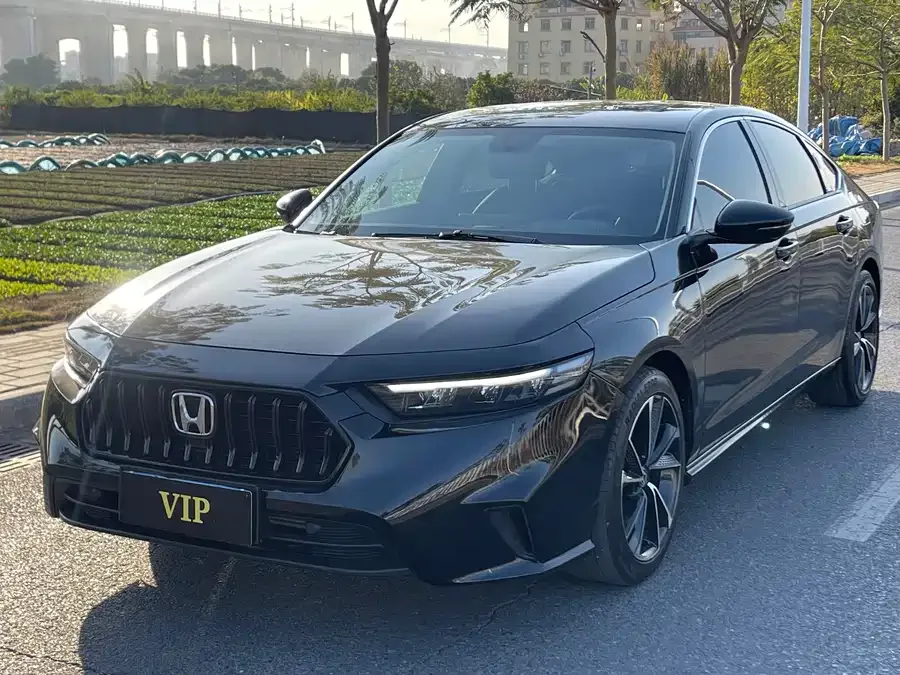 Honda Inspire Insignia 2025 260TURBO Elegant Edition 2025 — фото 1, купить с доставкой в Москву