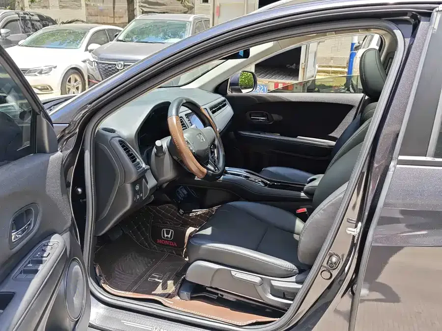 Honda Vezel 2022 VIZI 1.5L CVT Phantom Night Pioneer Edition 2022 — миниатюра 2