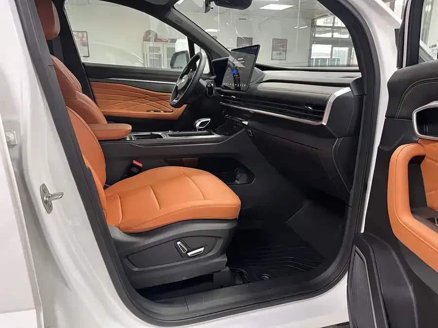 Geely Haoyue L Haoyue L 2024 2.0T DCT Flagship Model 2026 — миниатюра 4