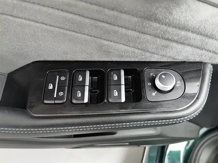 Geely Xingrui Xingrui 2023 2.0TD only available in green version 2023 — миниатюра 3