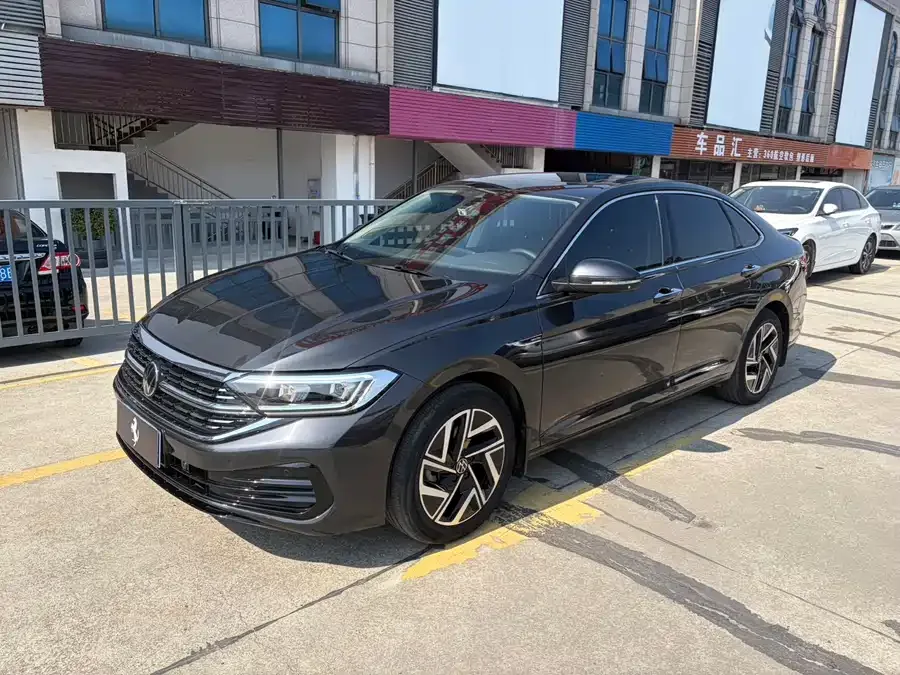 Volkswagen Sagitar 2023 Sagitar 280TSI DSG Beyond Plus Edition 2022 — фото 1, купить с доставкой в Москву