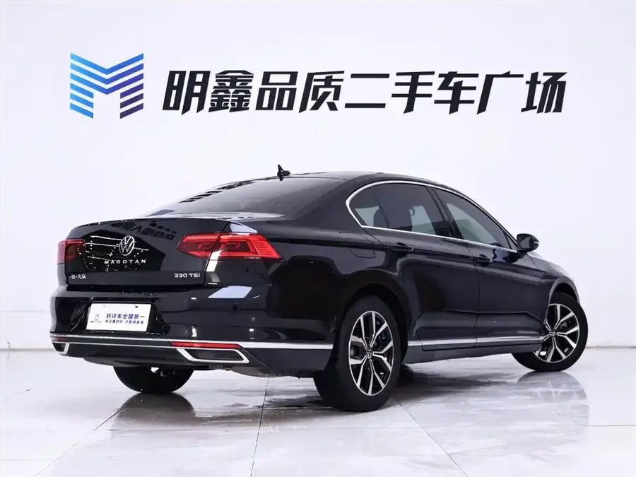 Volkswagen Magotan Magotan 2020 330TSI DSG Leading Edition 2022 — миниатюра 4