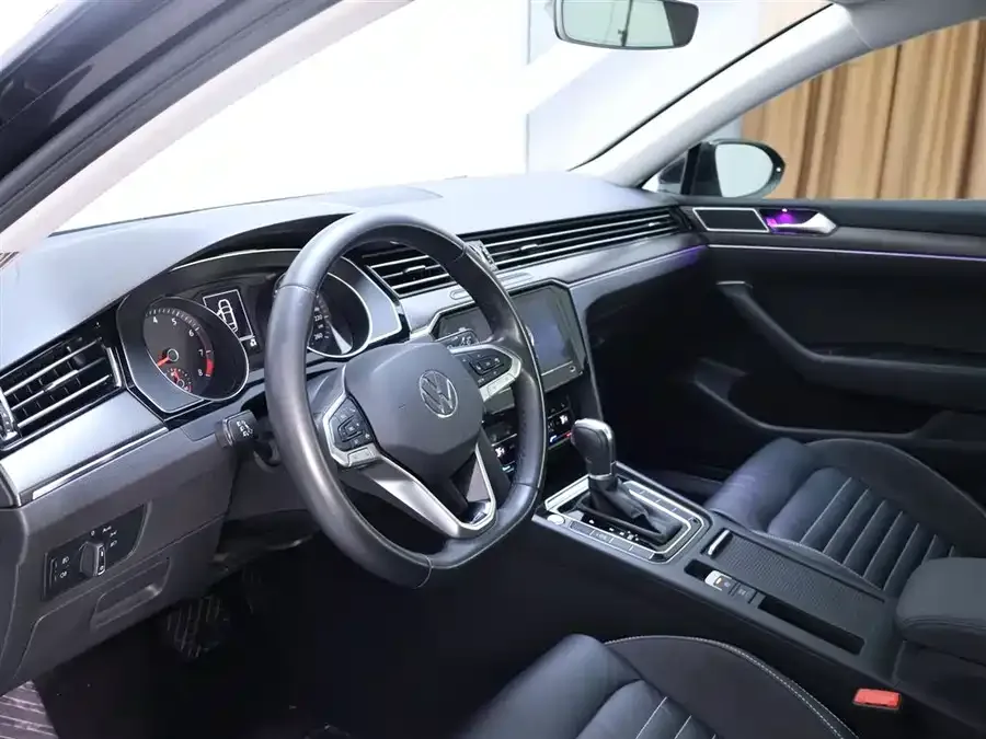 Volkswagen Magotan Magotan 2020 330TSI DSG Leading Edition 2022 — миниатюра 5