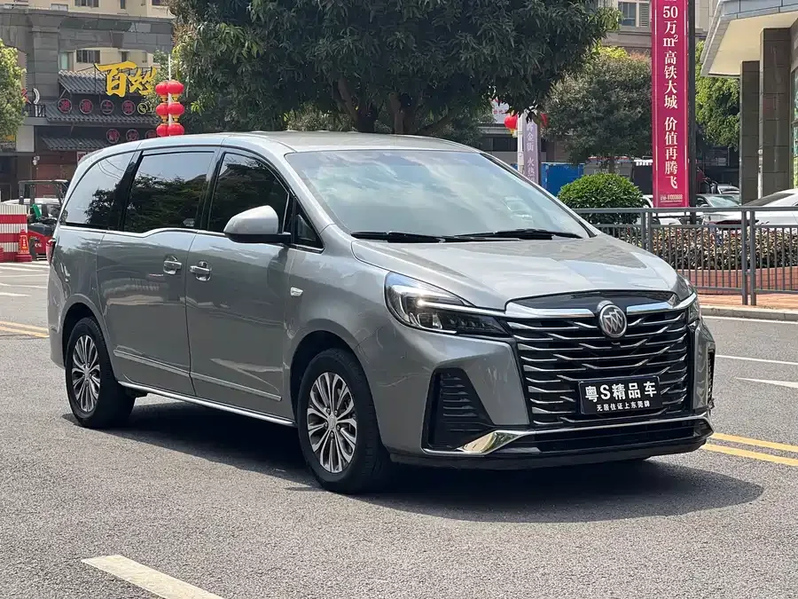 Buick GL8 2023 Land Business Class Smart Edition 2022 — миниатюра 3