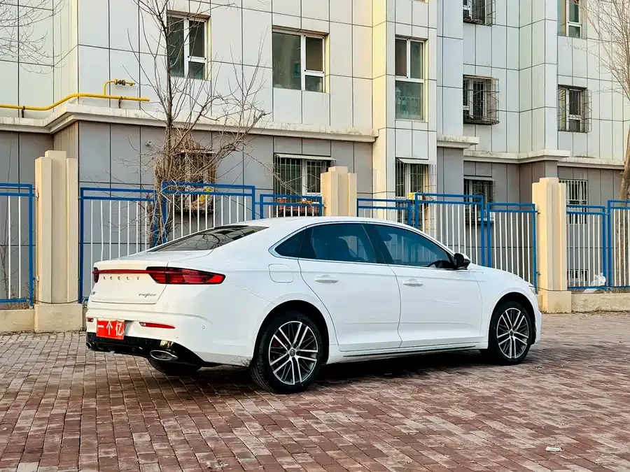 Geely Xingrui Xingrui 2021 2.0TD Premium Edition 2022 — миниатюра 3