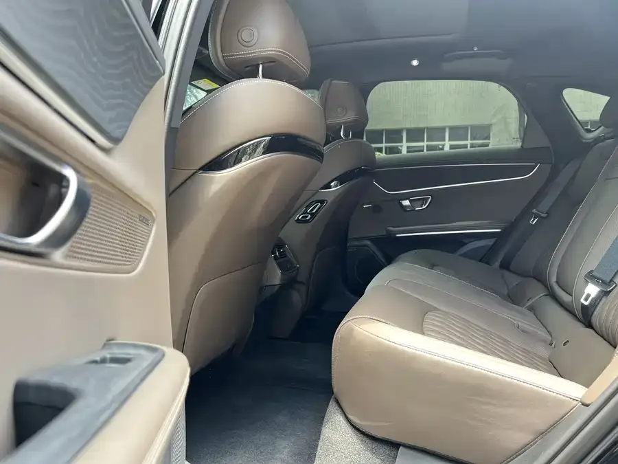 BYD Second-hand Han 2025 DM-i Intelligent Driving Edition 125KM Premium Edition 2024 — миниатюра 2