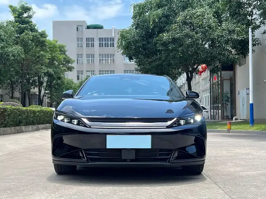 BYD Second-hand Han 2025 DM-i Intelligent Driving Edition 125KM Premium Edition 2024 — фото 1, купить с доставкой в Москву