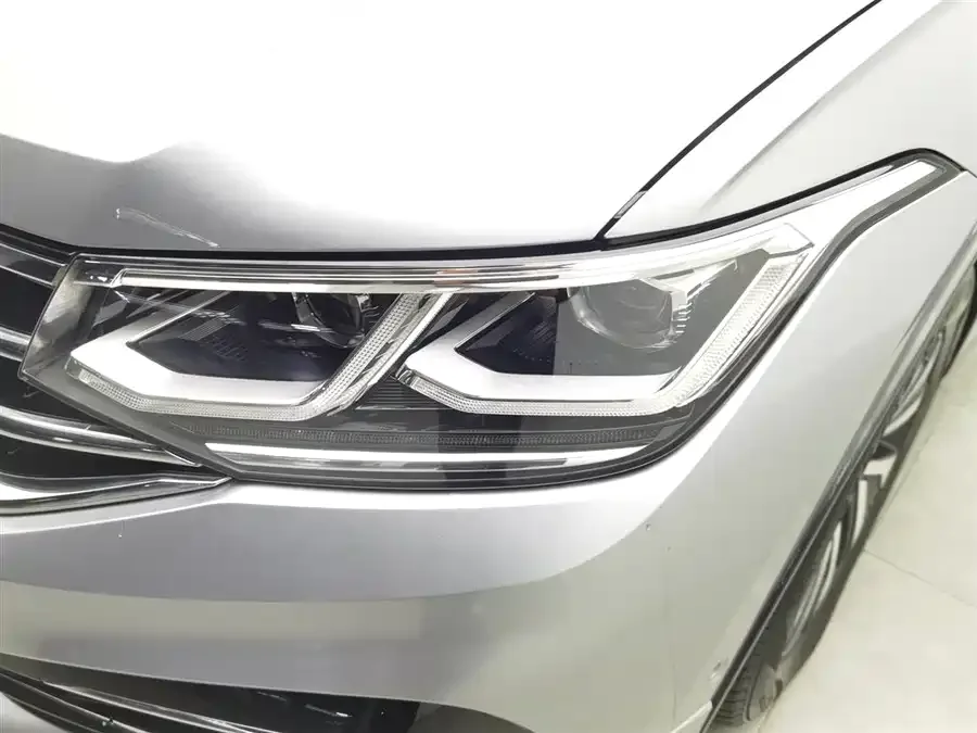 Volkswagen Tiguan L New Energy Tiguan L New Energy 2022 430PHEV Plug-in Hybrid Flagship Edition 2022 — миниатюра 4