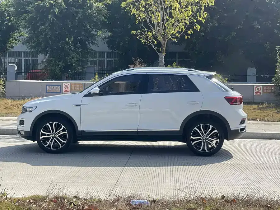 Volkswagen T-ROC T-ROC 2022 280TSI DSG 2WD Comfort PLUS 2022 — миниатюра 3