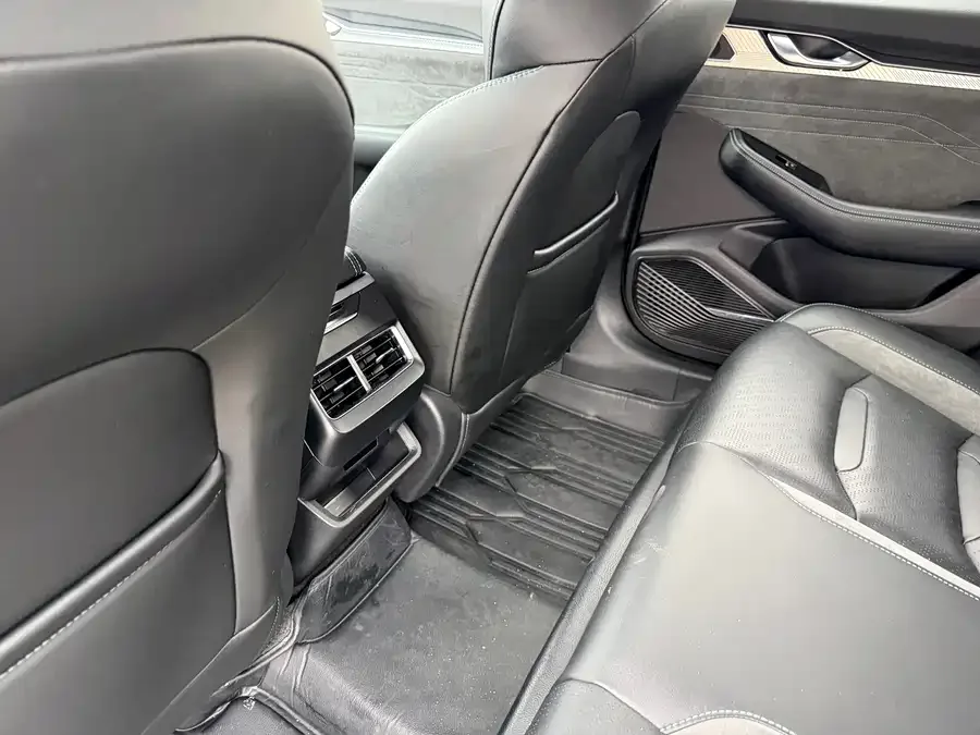 Geely Xingrui Xingrui 2023 2.0TD only available in green version 2023 — миниатюра 4
