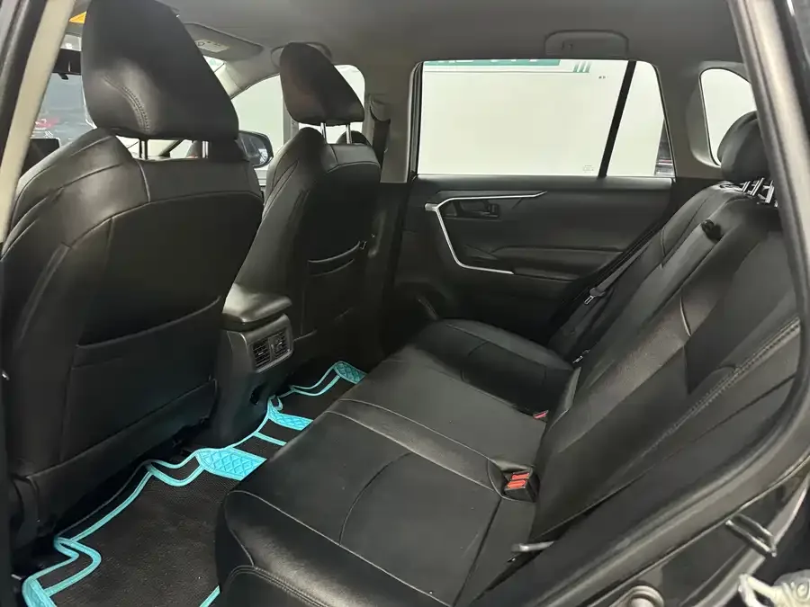 Toyota Wildlander Wildlander 2022 2.0L CVT 2WD Leading Edition 2022 — миниатюра 5