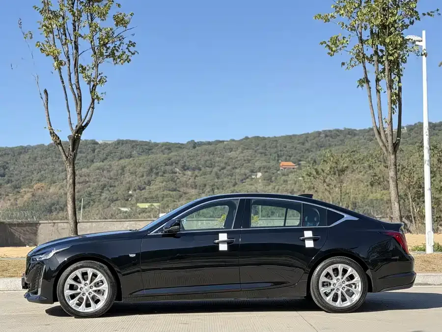 Cadillac CT5 2023 28T Luxury Edition (Standard Edition) 2023 — миниатюра 3