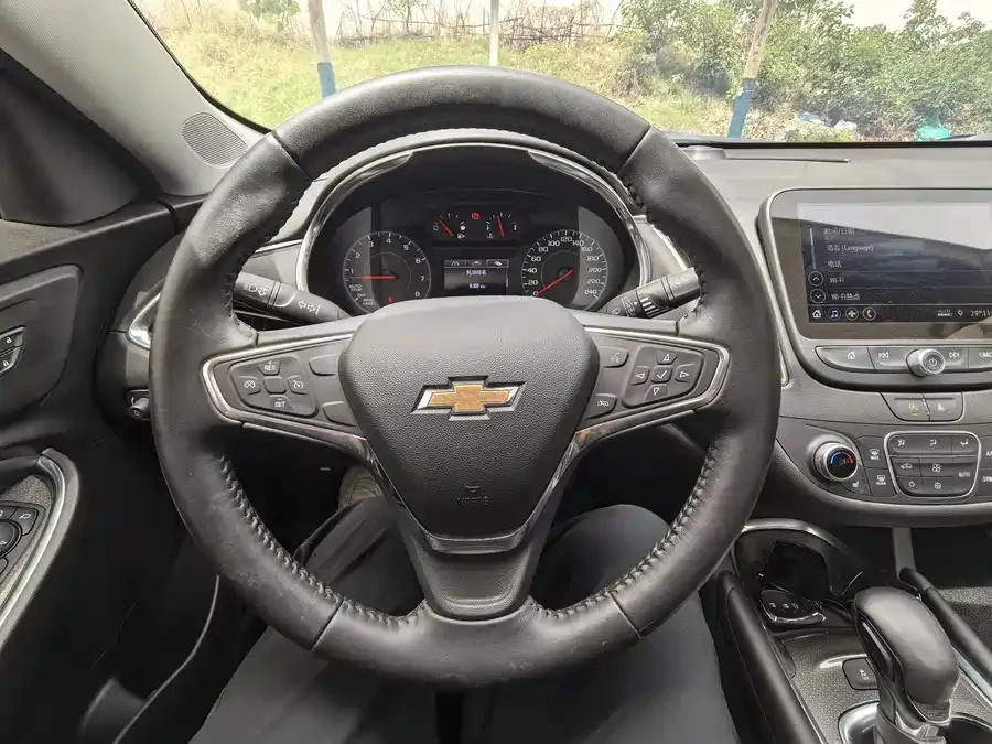 Chevrolet Malibu XL Malibu XL 2023 1.5T Ruilian Edition 2023 — миниатюра 2